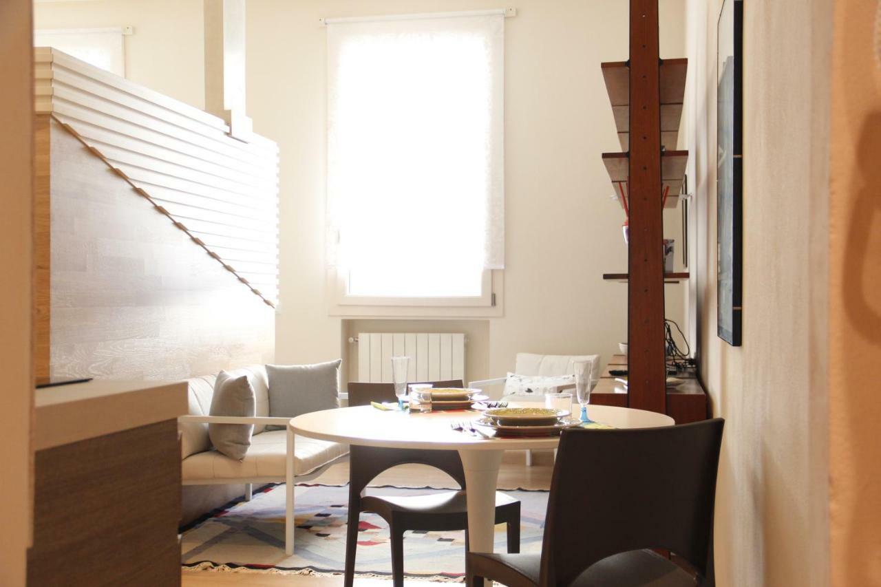 Art Apartment Porta A Prato ฟลอเรนซ์ ภายนอก รูปภาพ