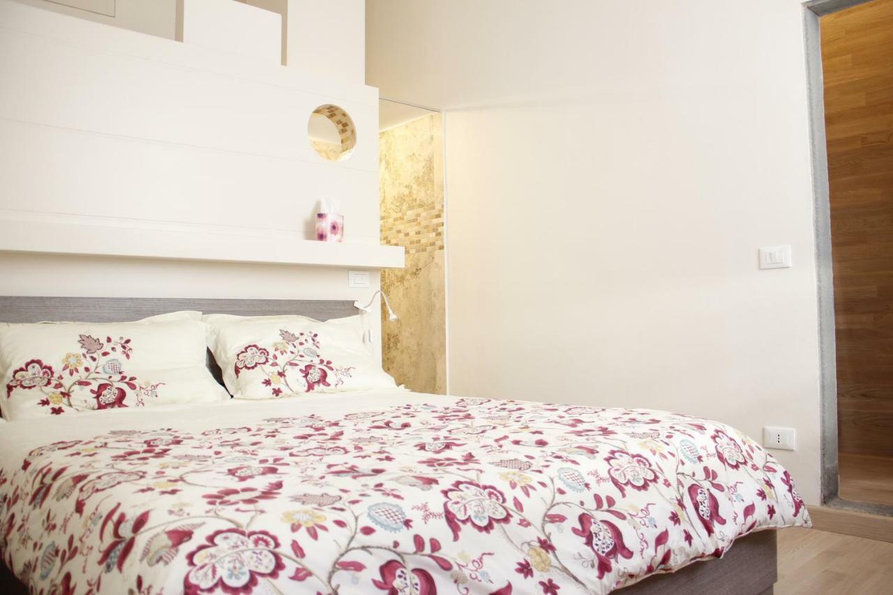 Art Apartment Porta A Prato ฟลอเรนซ์ ภายนอก รูปภาพ