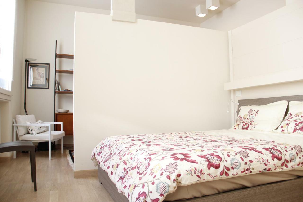 Art Apartment Porta A Prato ฟลอเรนซ์ ภายนอก รูปภาพ
